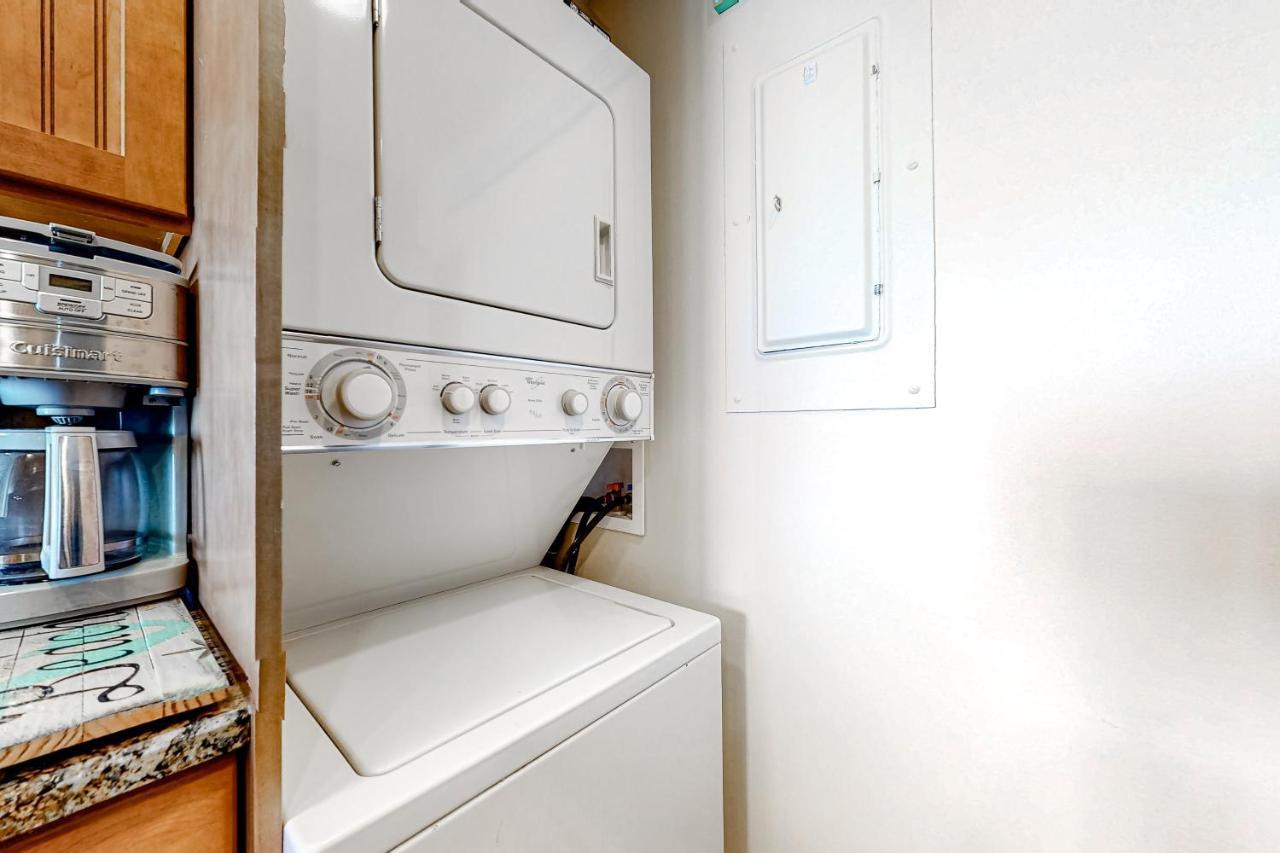 Apartment Sea Colony --- 909 Annapolis House